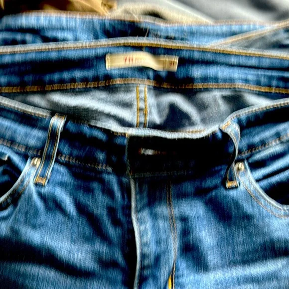 Almost new - Picture 1 of 3